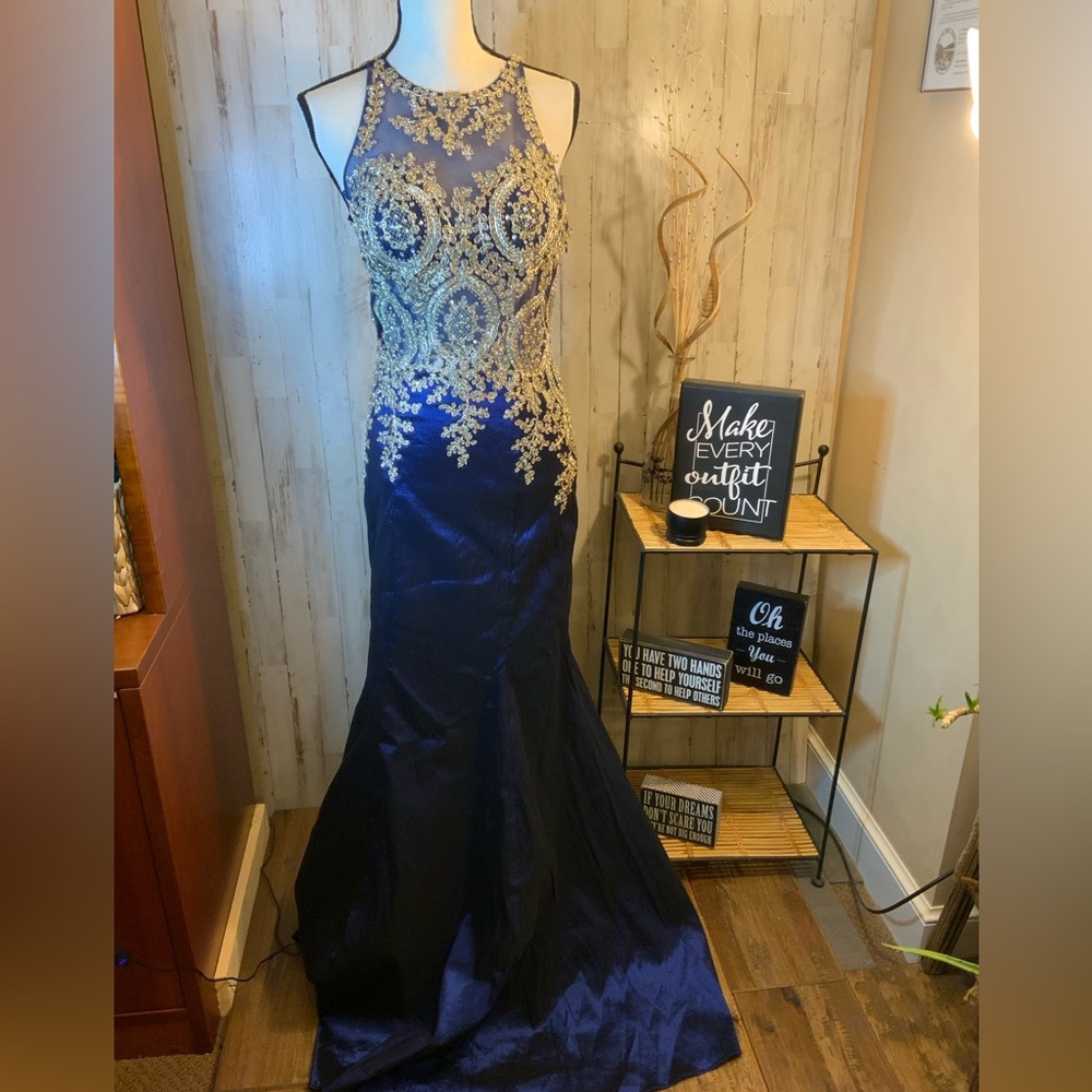 Royal Queen hour glass beaded evening gown. Size 12.